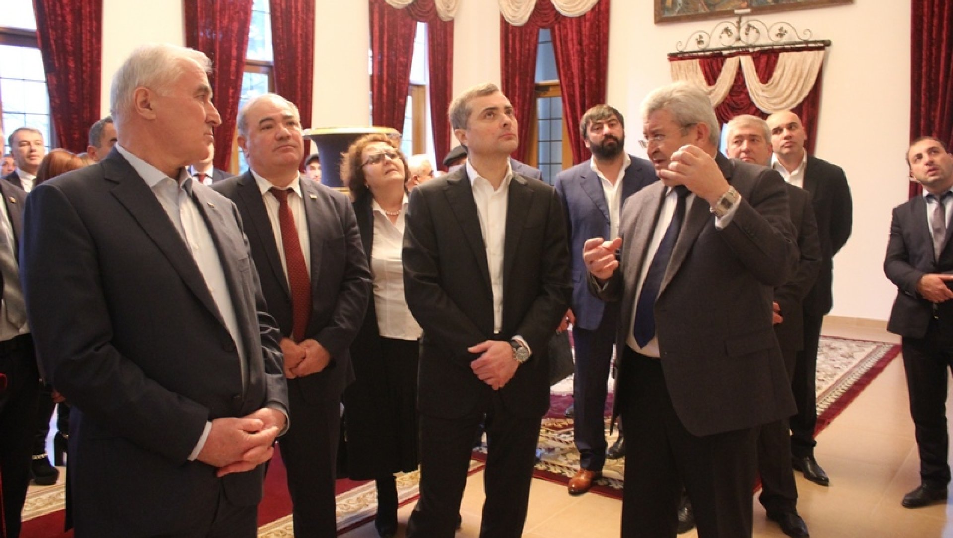 Владислав Сурков: «Госдрамтеатр поможет стать столице республики центром высокой культуры»